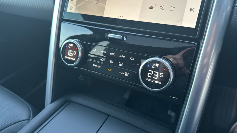 Land Rover Discovery 3.0 D350 Dynamic SE 5dr Auto Diesel Station Wagon